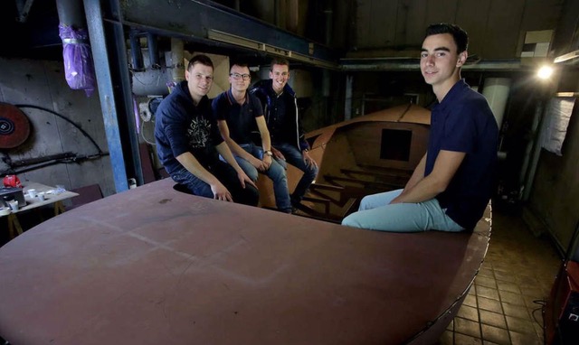 STUDENTEN BOUWEN STEILSTEVEN SLOEP