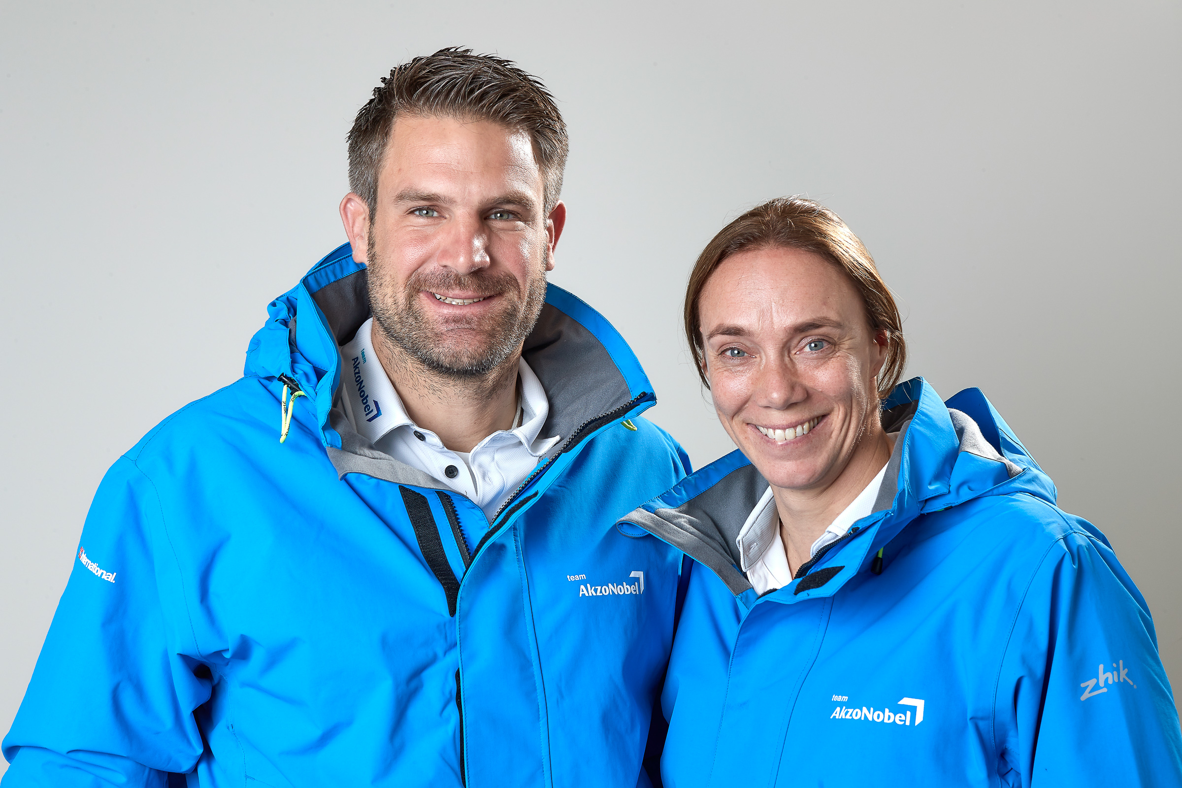 SIMEON TIENPONT MAAKT TEAM BEKEND