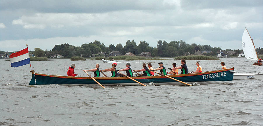 ROEIEN OP LOOSDRECHT