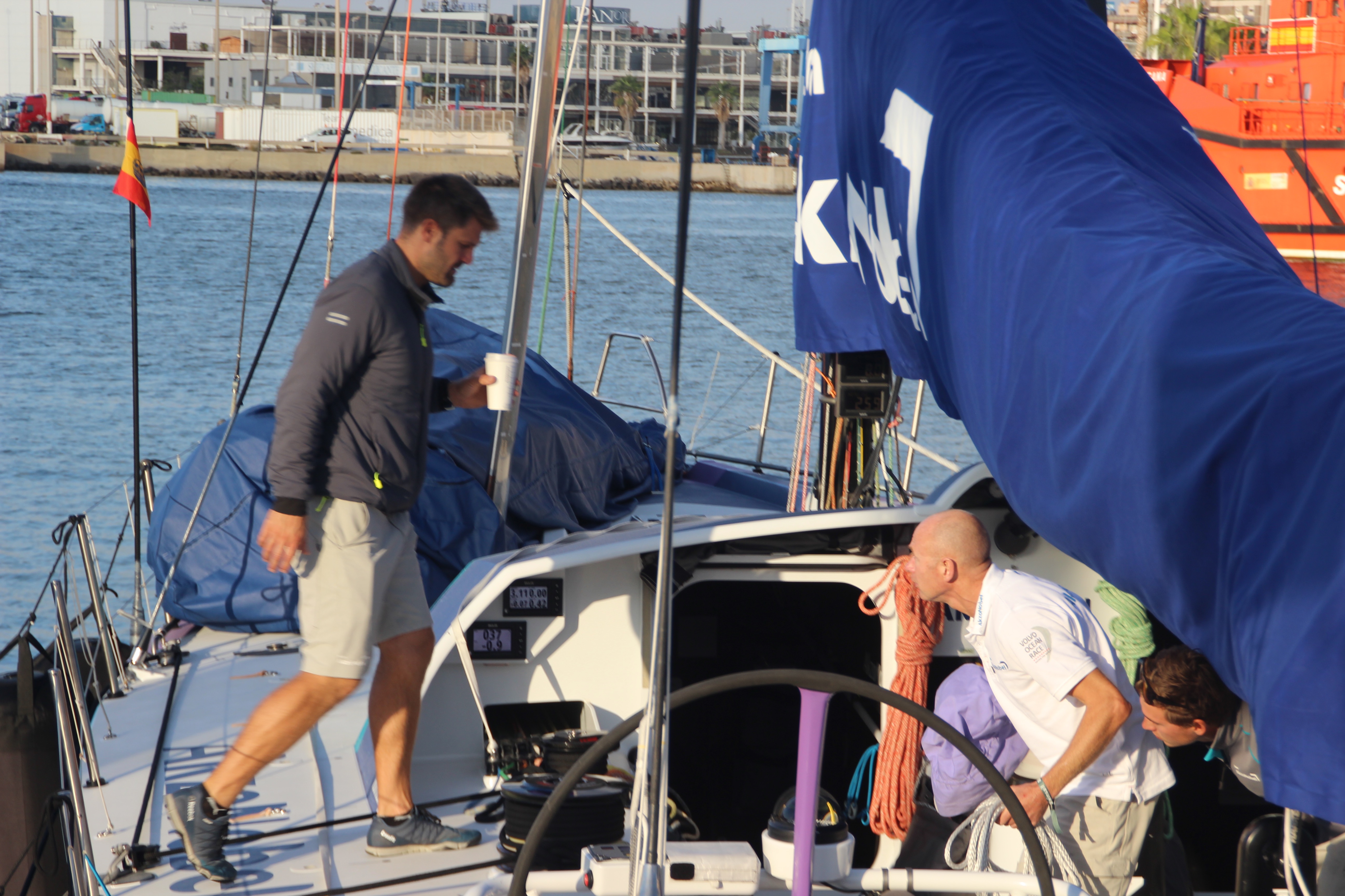 SIMEON TIENPONT WEER AAN BOORD