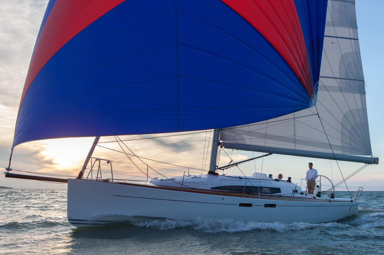 MESSINK YACHTING NIEUWE IMPORTEUR J/BOATS