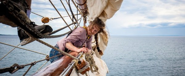 HAAGSE JONGEREN GEZOCHT VOOR OCEAANOVERSTEEK