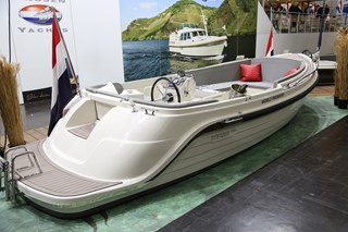 DU6A0817