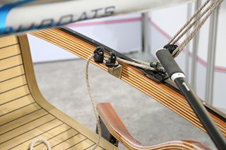 DU6A0703
