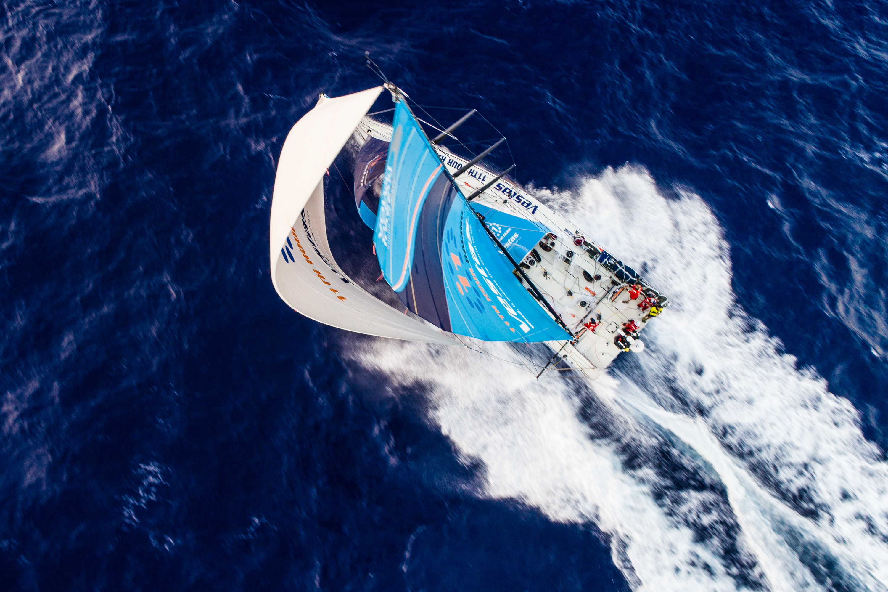 WEER TEGENSLAG VOOR VESTAS...BREEKT MAST