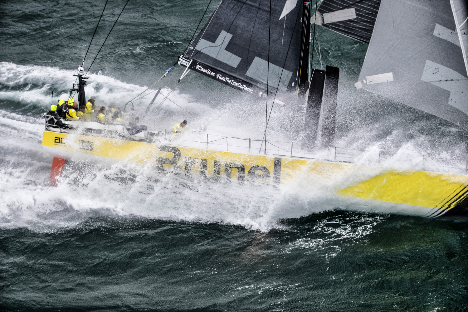 BRUNEL KLAAR VOOR LAATSTE 11.000 ZEEMIJLEN