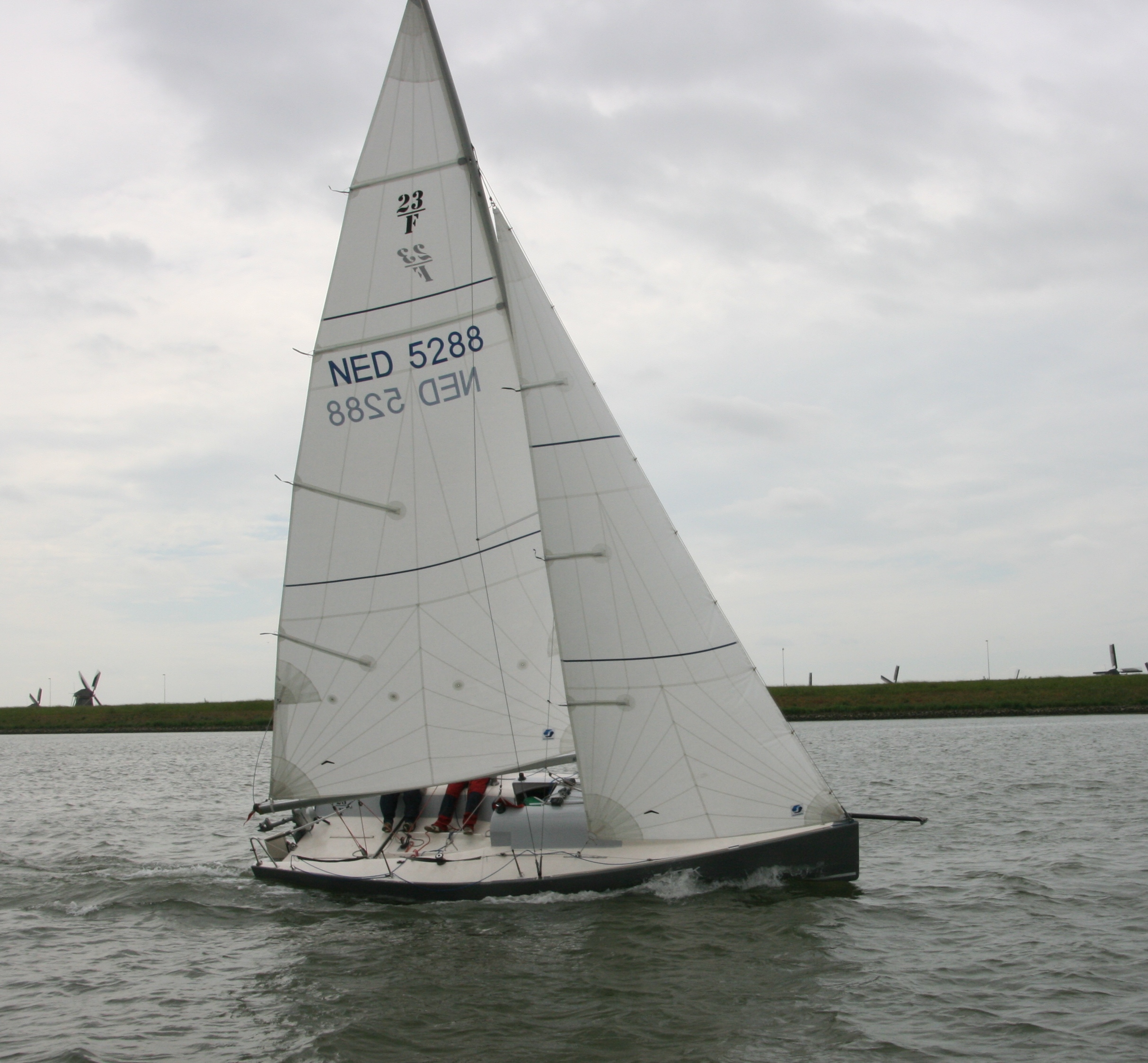 SNELLE SPORTIEVE BOOT (VERKOCHT)