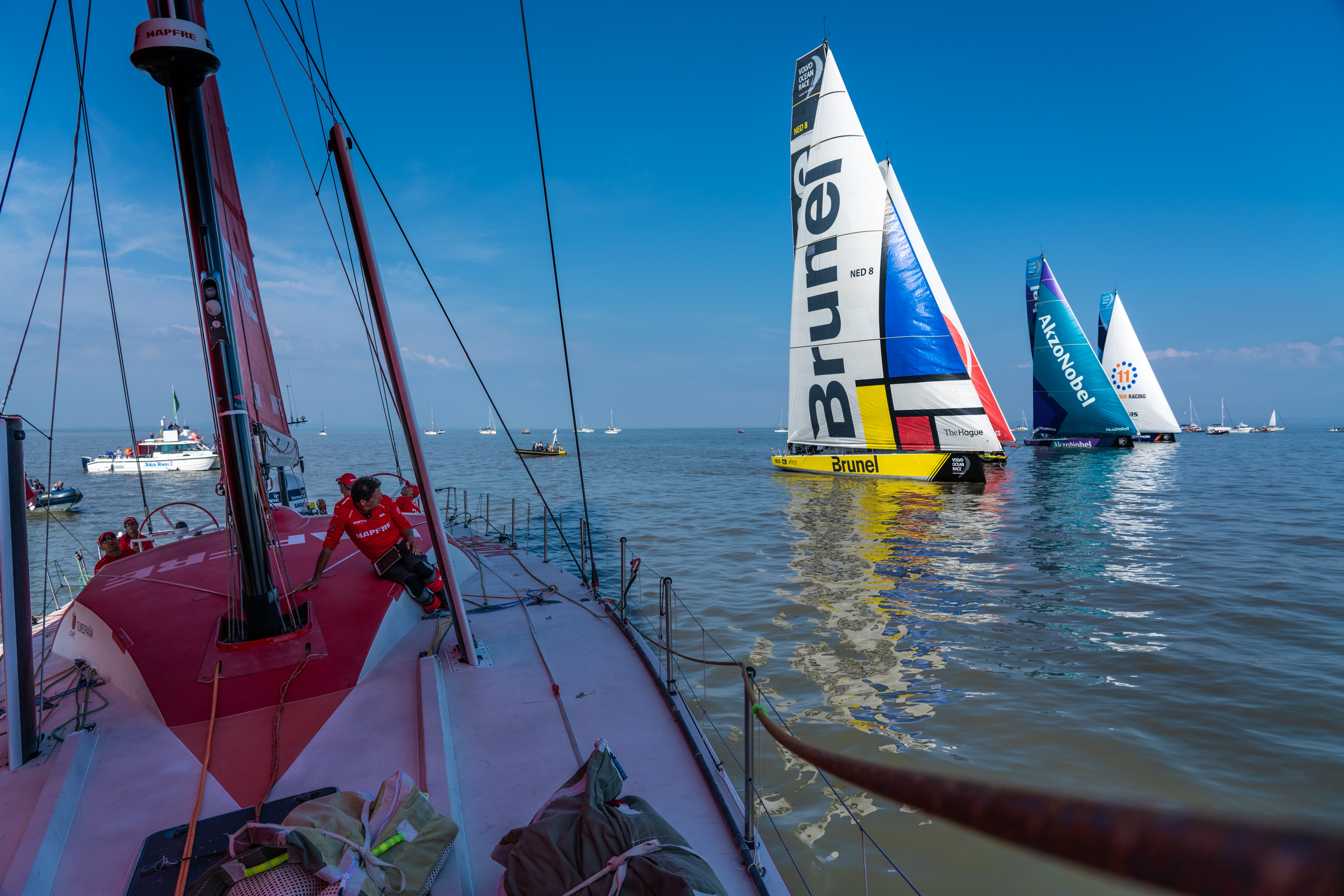 OCEAN RACE START IN SLOW MOTION TIENDE LEG