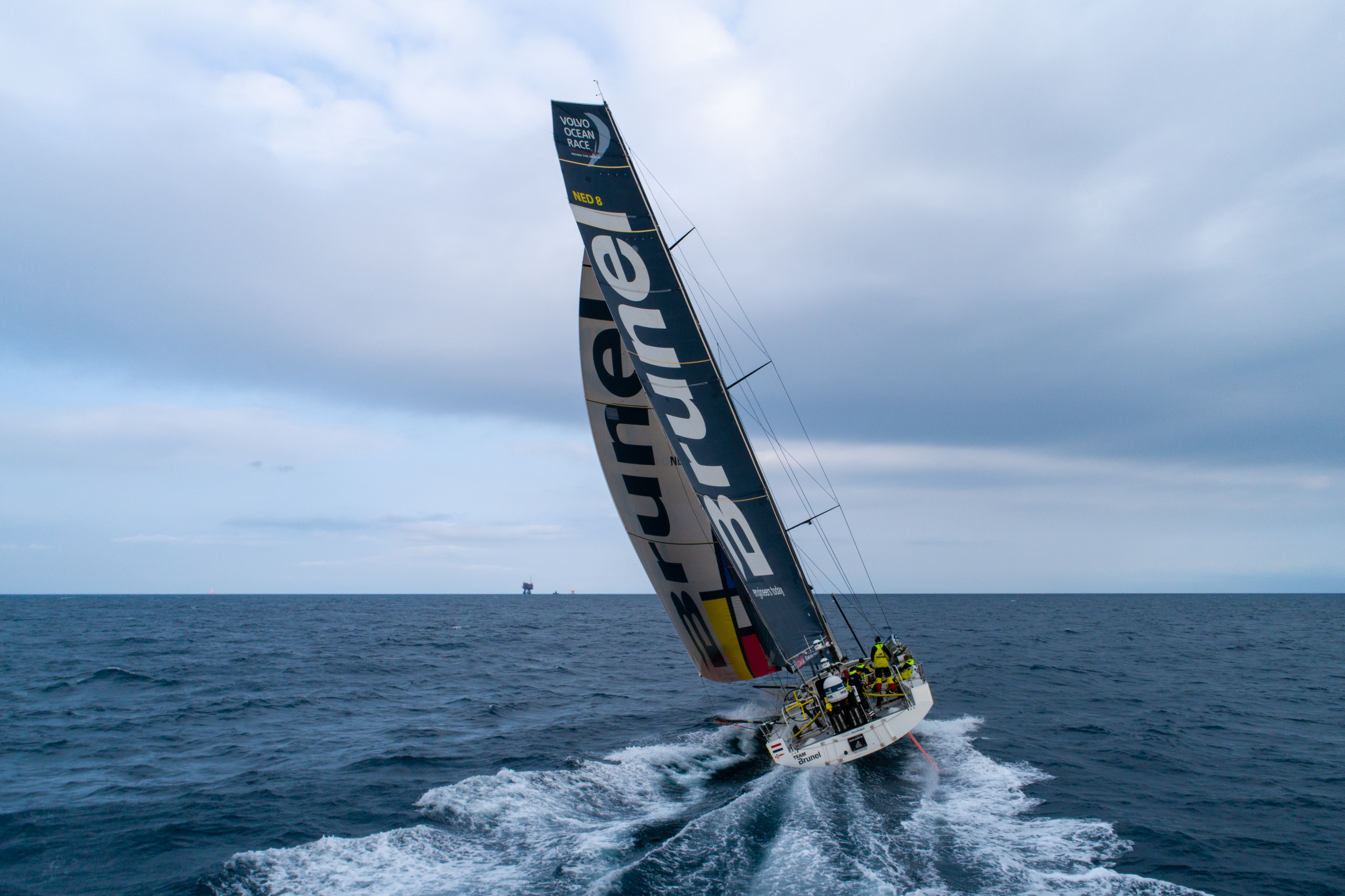 VOLOP STRIJD OM OCEAN RACE EINDZEGE 