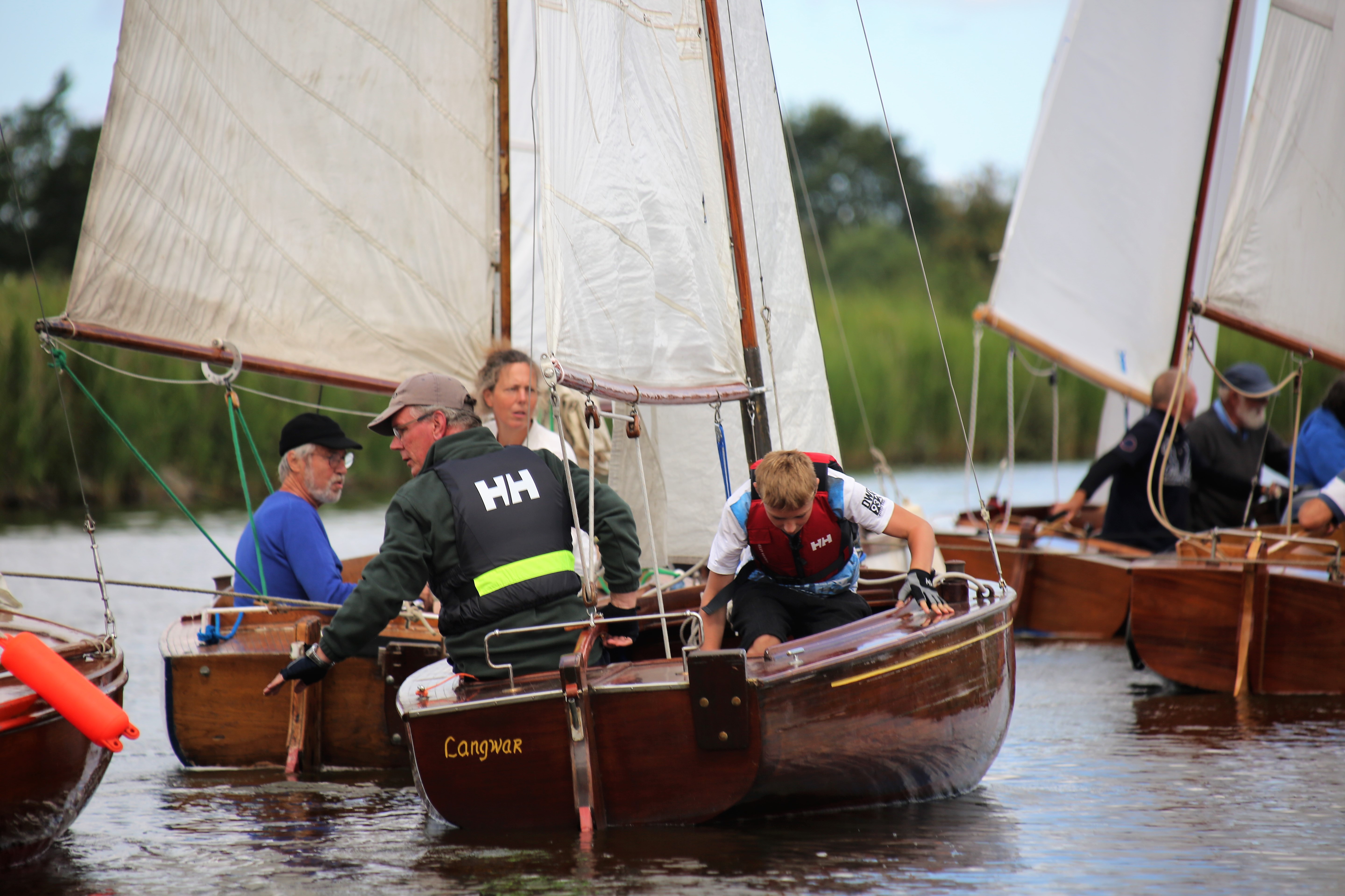 ZORGEN OM OUD-ZEILEND HOUT VLOOT