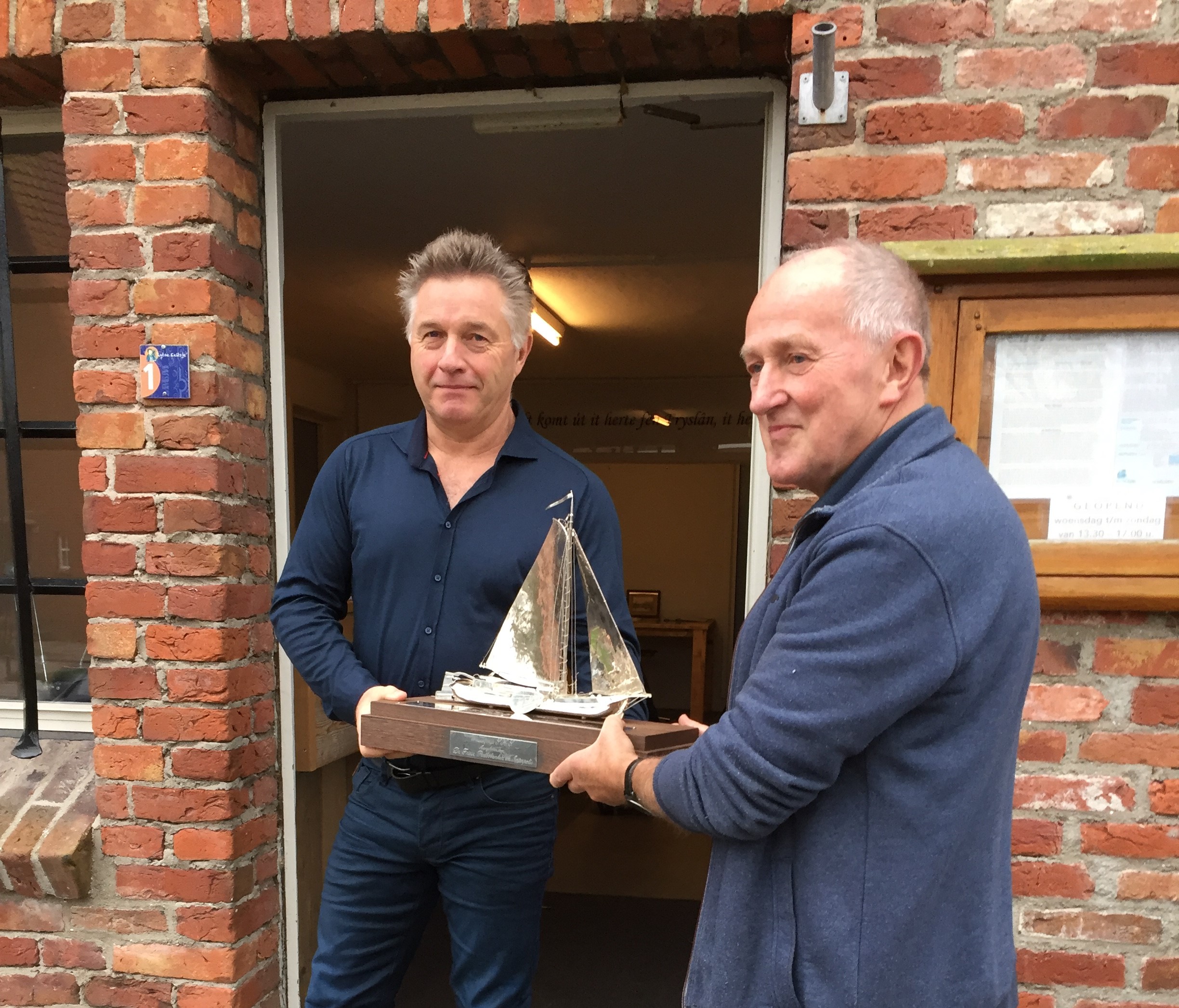 GROUSTER SKUTSJE UITGELICHT