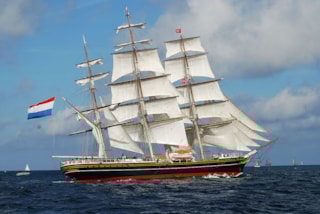 vessel-stad-amsterdam-1