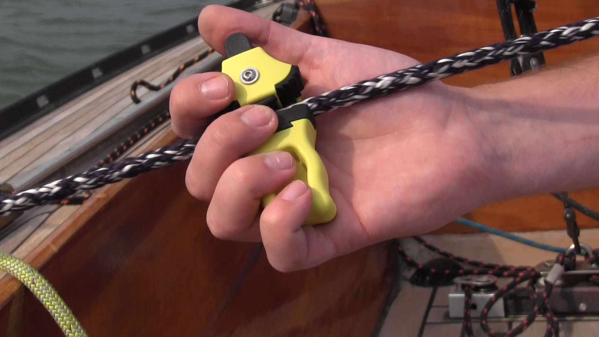 POWERGRIPTRIMMER...HANDIG ZEILMAATJE