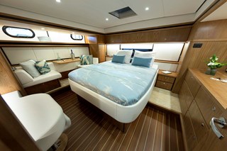 Linssen 9
