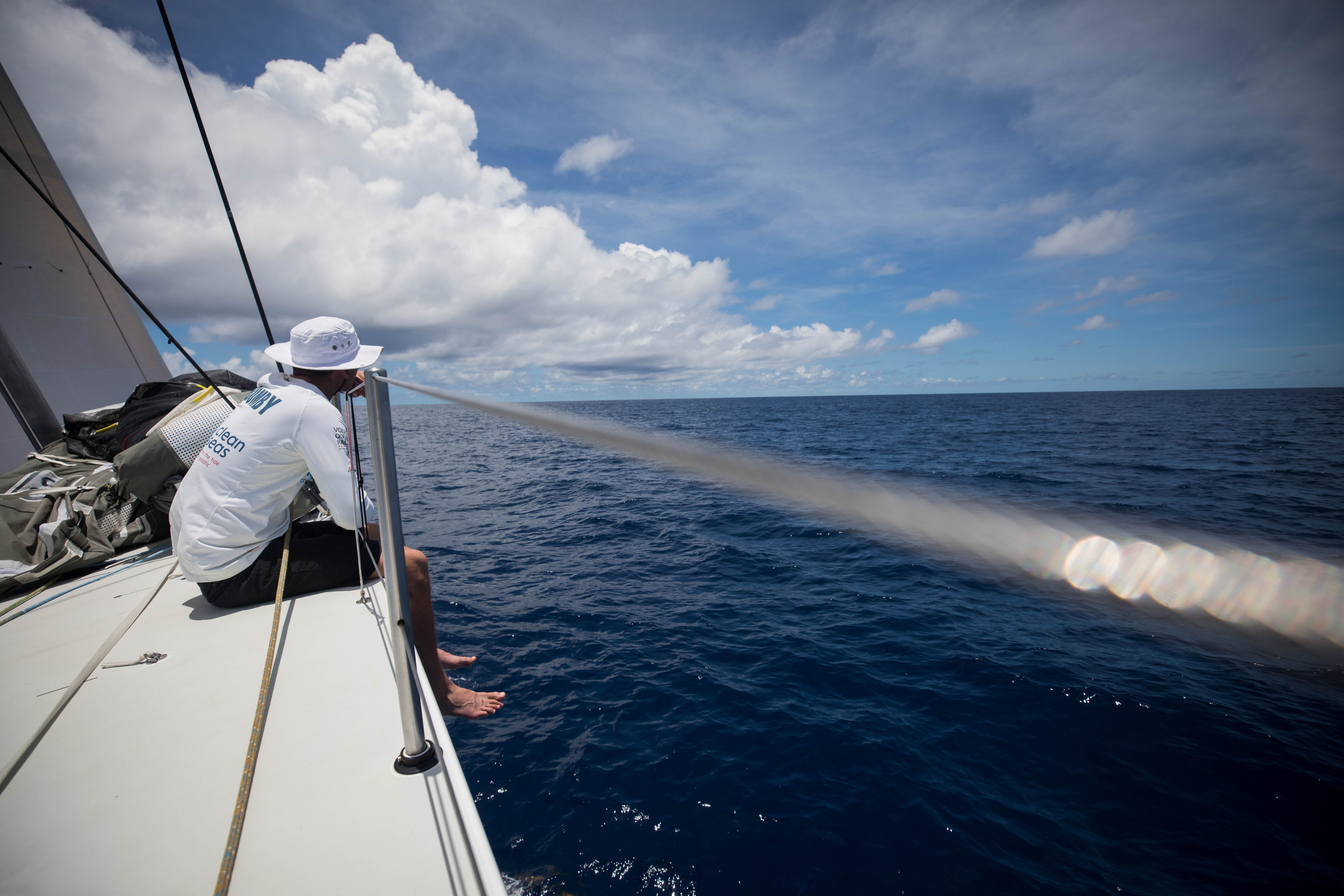 BOEK OVER NEDERLANDERS IN VOLVO OCEAN RACE