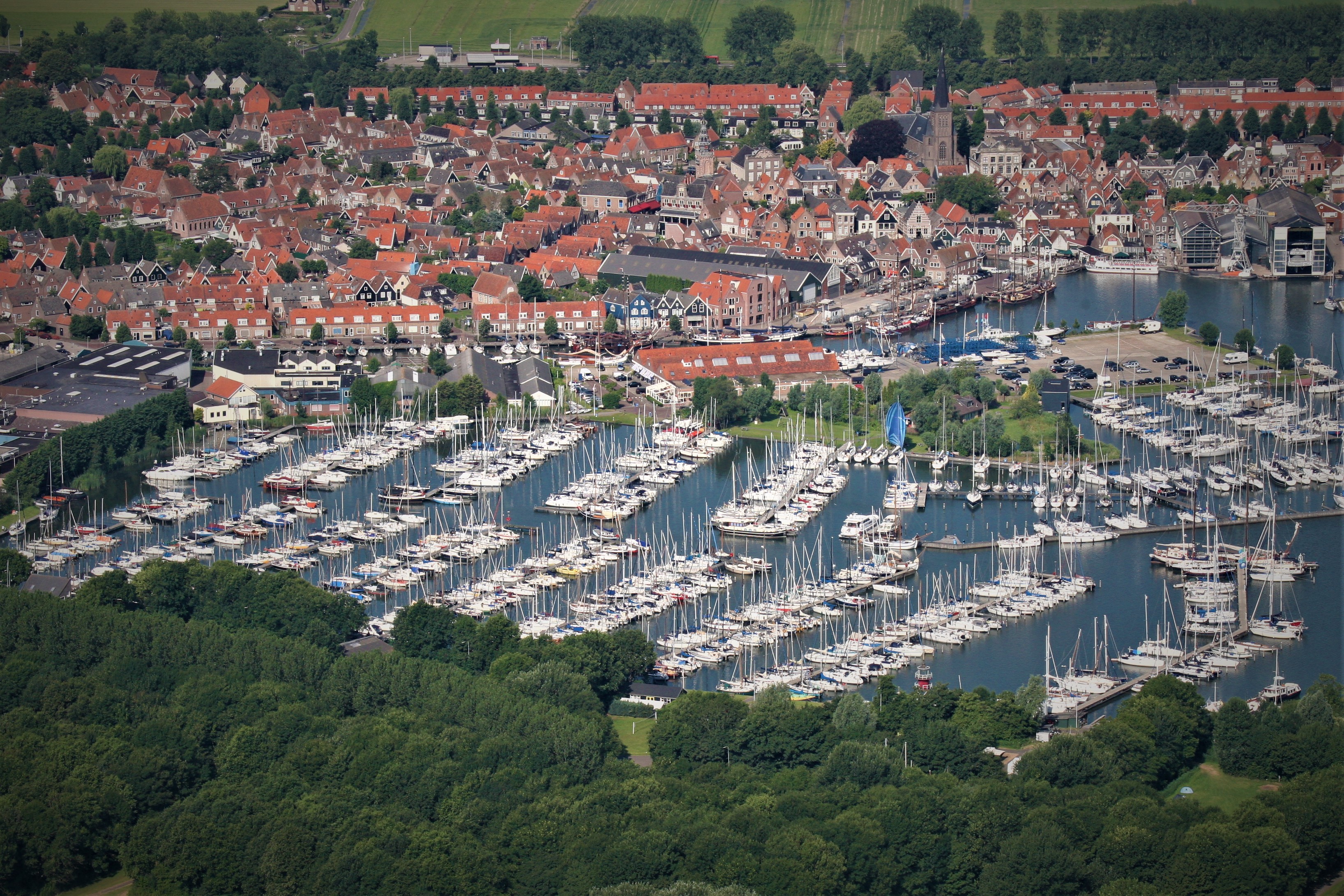JACHTHAVEN WATERLAND NU OP TWEE LOCATIES