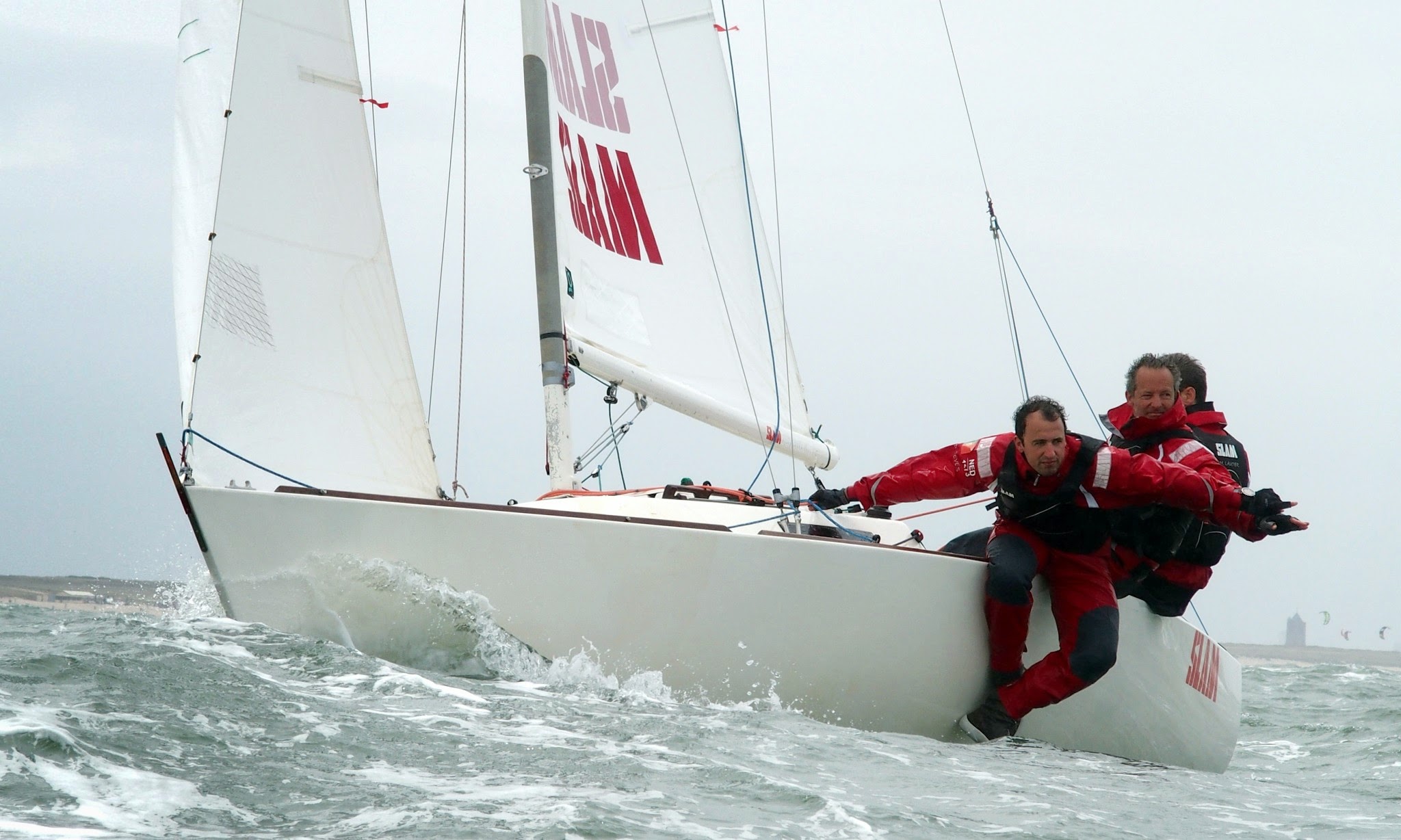 WEDSTRIJDZEILERS STEEDS LATER MET INSCHRIJVEN