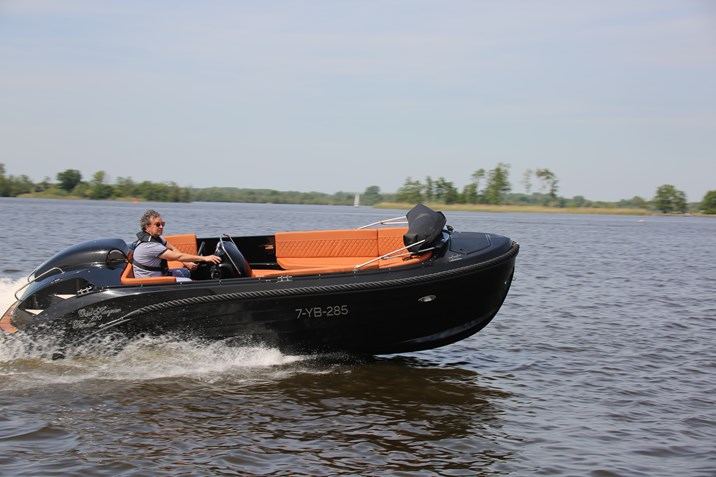 DU6A0696