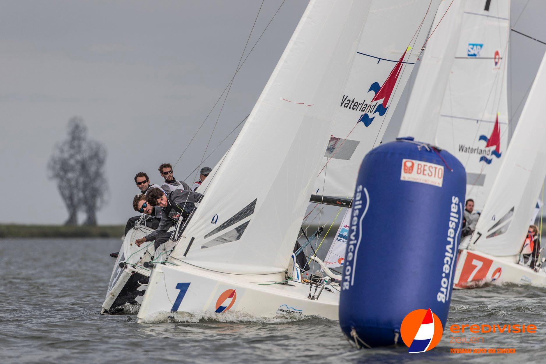 ZEVENTIEN TEAMS BIJ EREDIVISIE ZEILEN