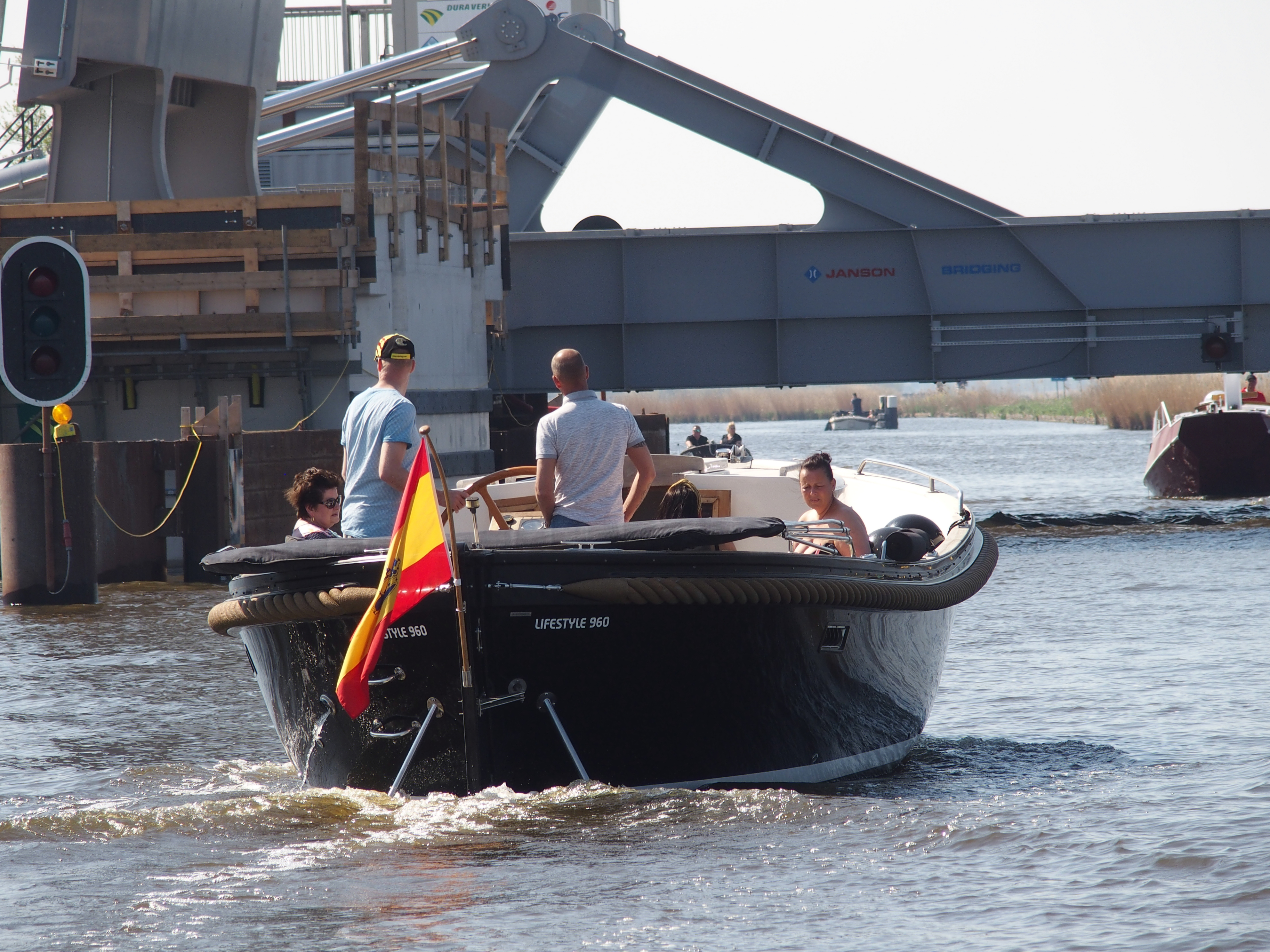 PROVINCIE NH VERLENGT WINTER BEDIENTIJDEN BRUGGEN