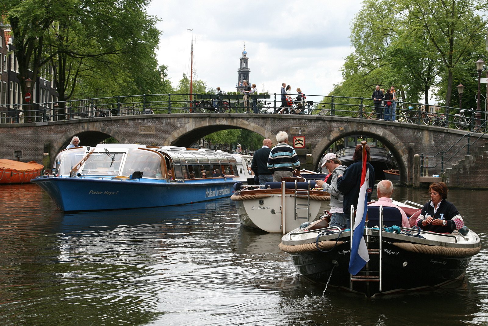 PETITIE RECREATIEVAART EMISSIELOOS IN AMSTERDAM