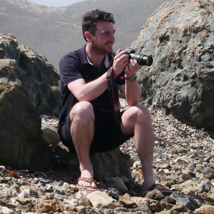 STIJN TETTERO...    presentator