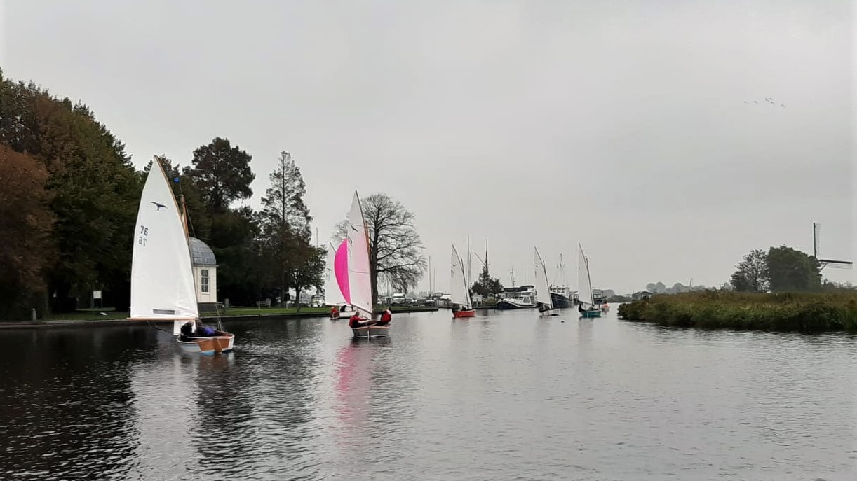 VALKEN STRIJDEN OP DE KAAG OM ED HOPPE TROFEE