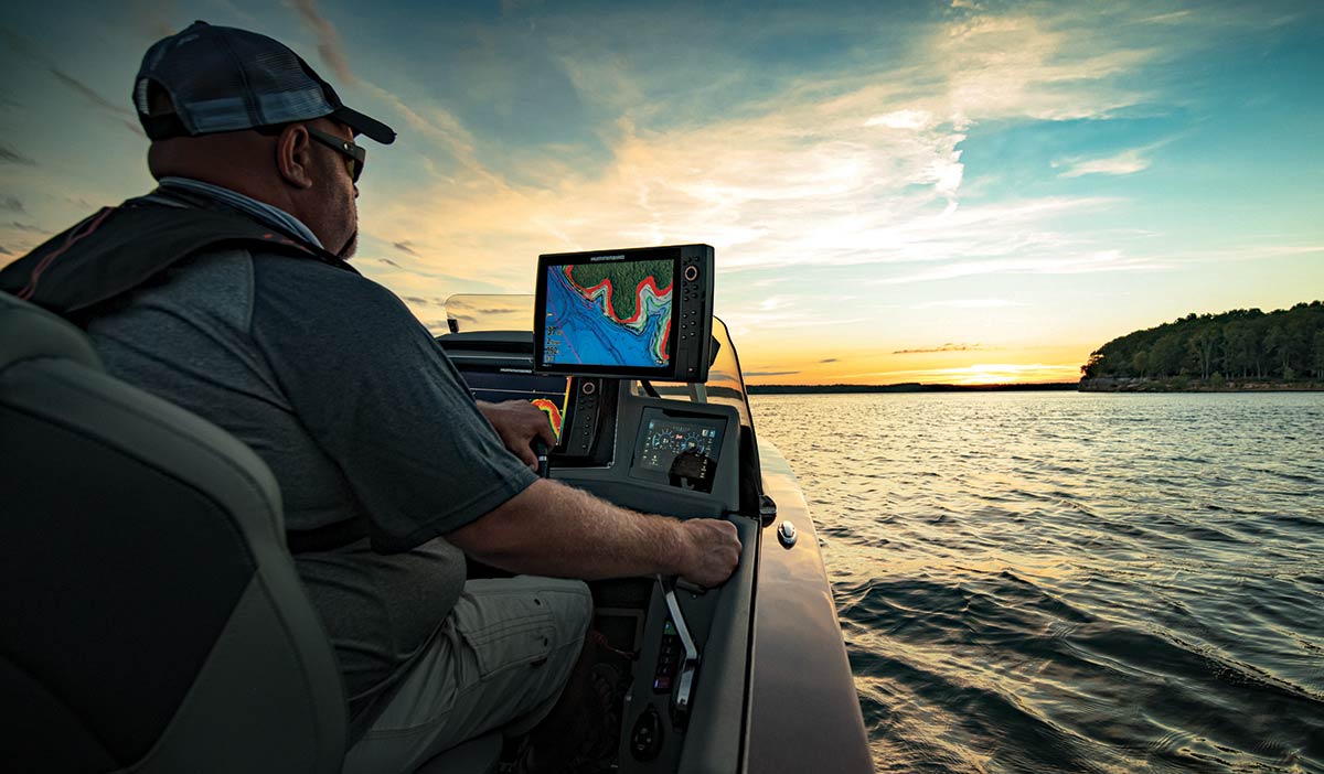 HUMMINBIRD INTRODUCEERT VIERDE GENERATIE HELIX FISHFINDERS