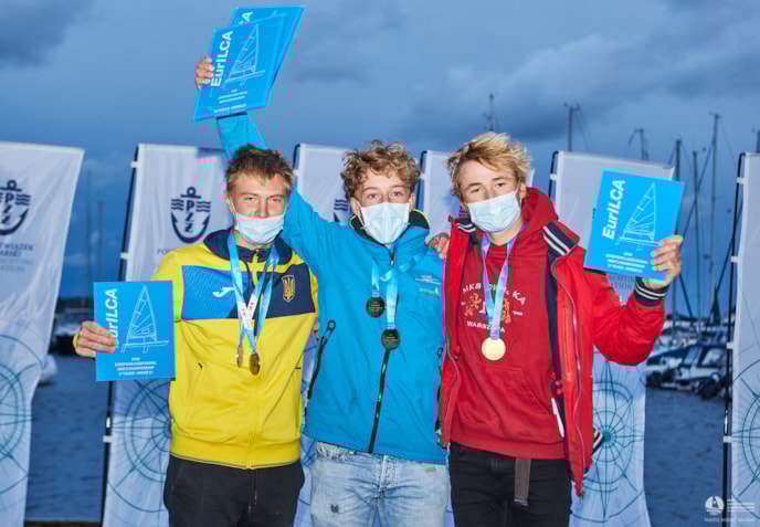 8e5dc63e-146f-4e99-90e6-7c0cf6a6c47f