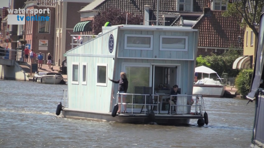 NEDERLAND VIERT VAKANTIE OP HET WATER 4 (2)