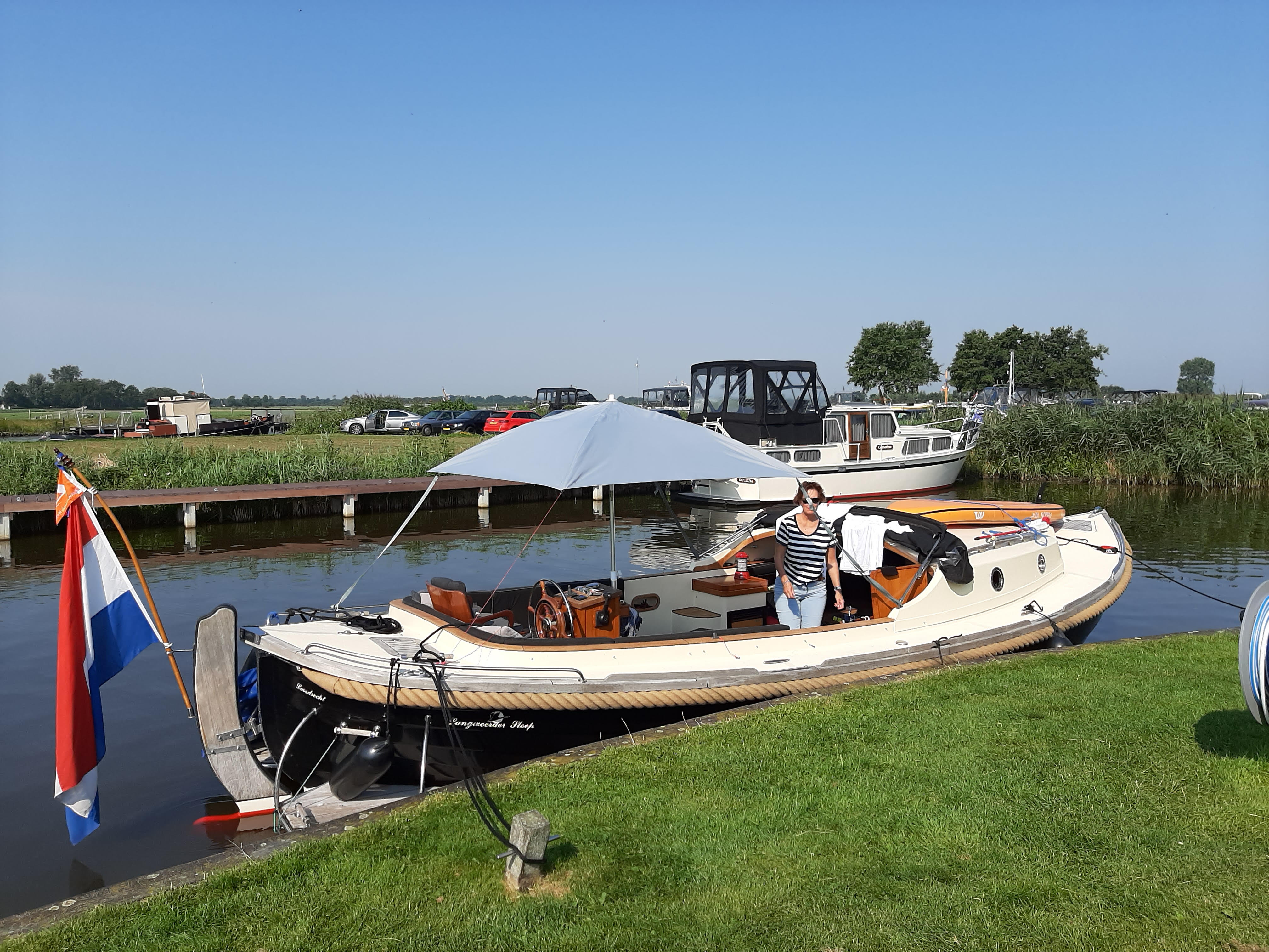 OVERSTAG VOOR EEN MOTORBOOT