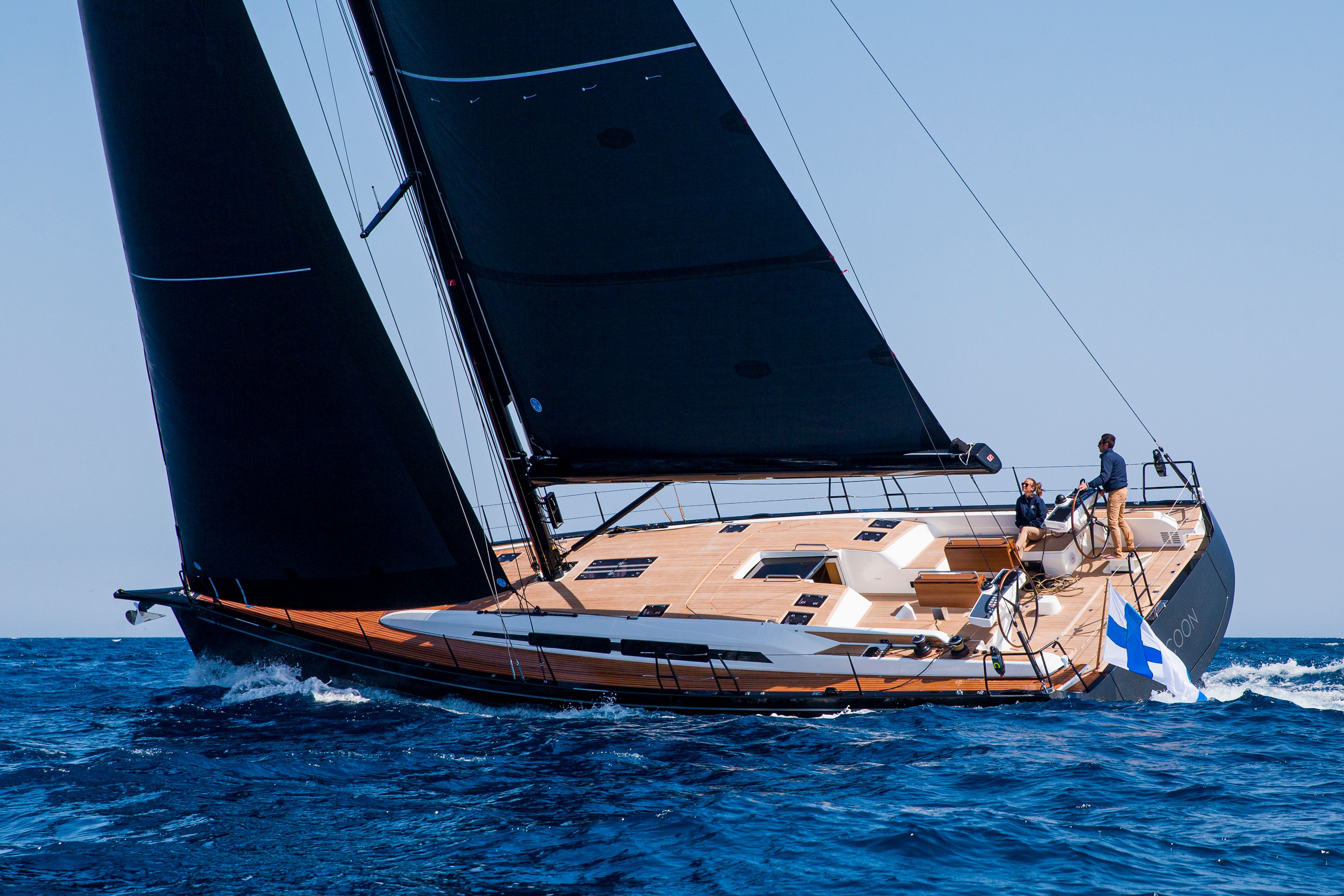 De eerste zeilfoto's van de nieuwe Swan 58