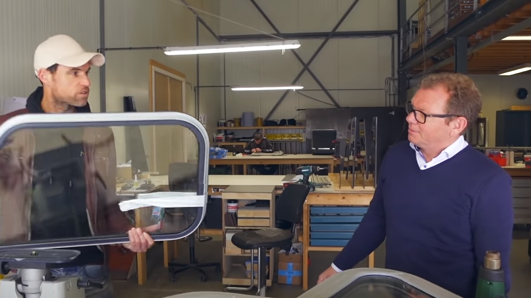 Kees met Jordy op excursie bij Top Windows