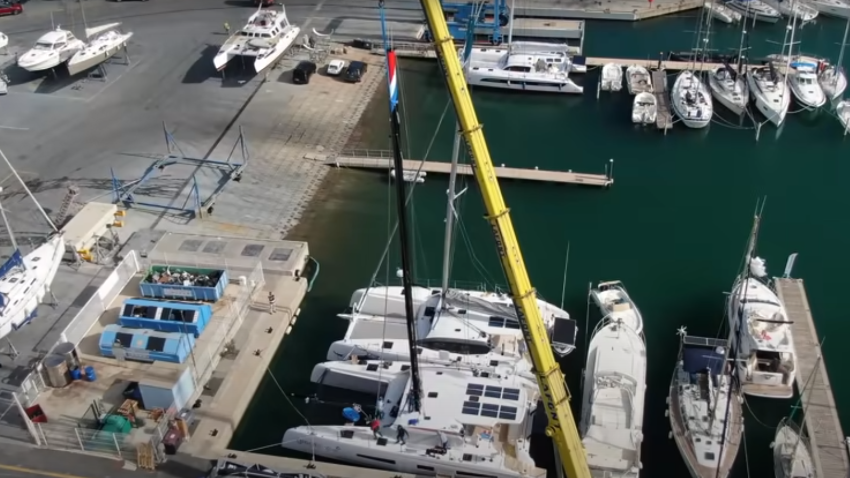 Mast en zeilen voor Great Circle 