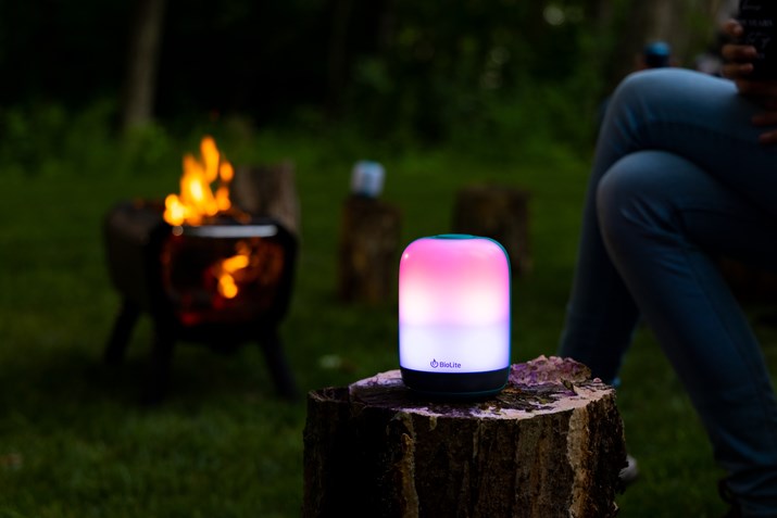 AlpenGlow-FirePit_lifestyle2