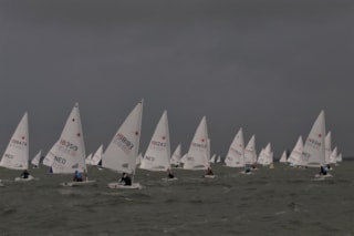 thumbnail_Donkerewolken-NKMasters-fotoMarianneLenos