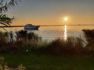 79B19FF9-6AC0-4671-8067-25022CD5F761