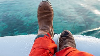 C304E98E-2660-42E8-AE66-568BAD272AE0