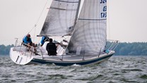 EFD8FC94-C860-445F-86FC-69BA575FECCC