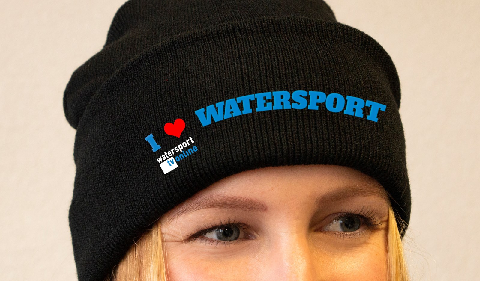Win een warme Watersport-TV muts!