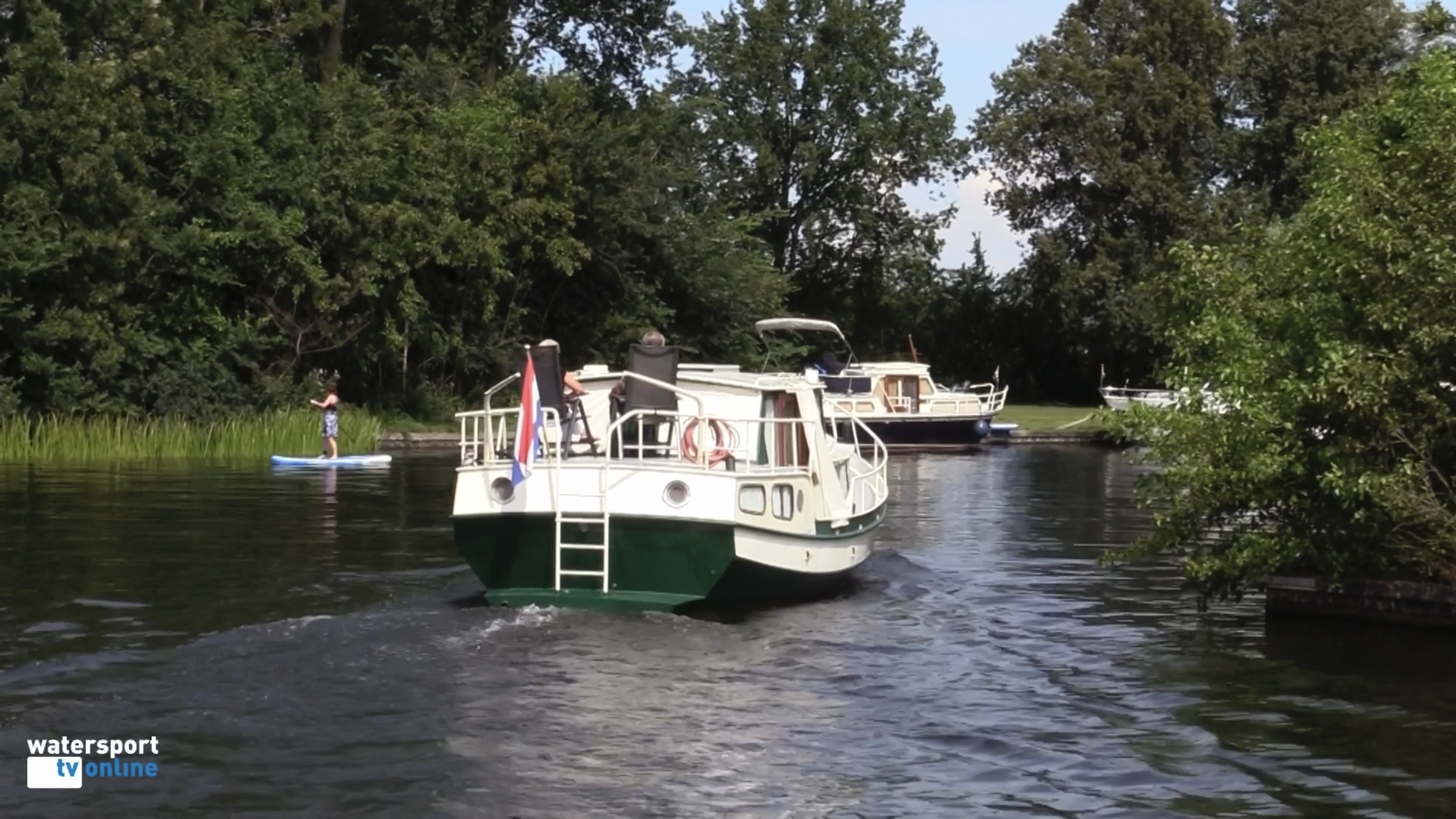 Holland Vaart duikt onder op Vinkeveen