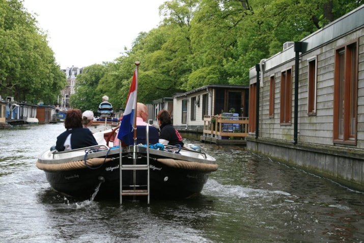 0D8FEF3D-72C7-4D78-B174-E0B72217E016