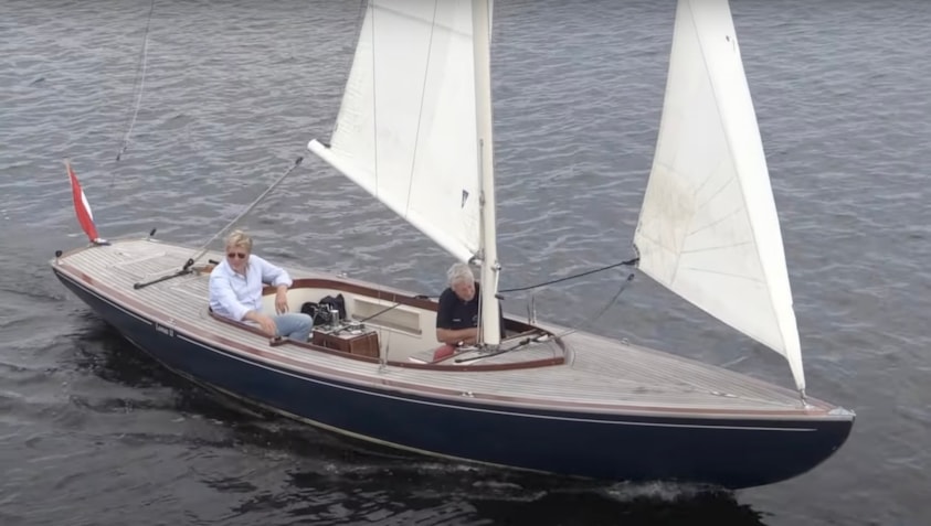 984E51B9-A6A8-49E8-BACA-5B96547DDA08_1_201_a