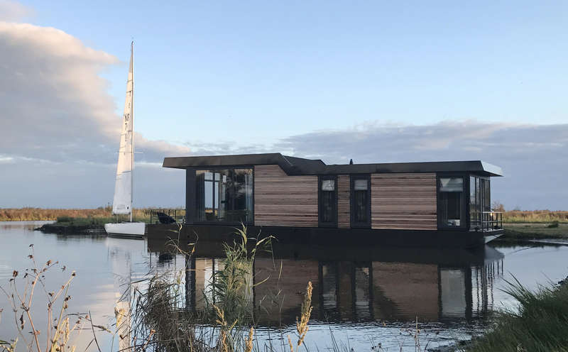 Aqua Vive House Boat met ligplaats in Heeg