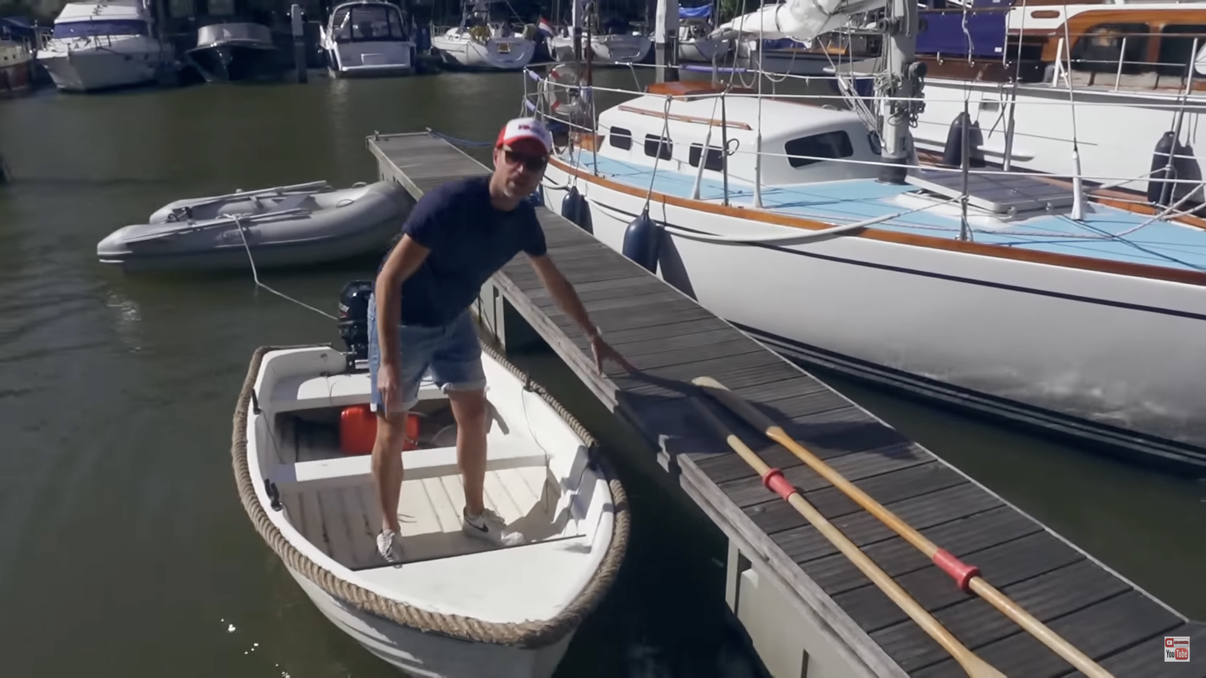Kees haalt nieuwe bijboot op en gaat met vader Theo naar het Grevelingenmeer