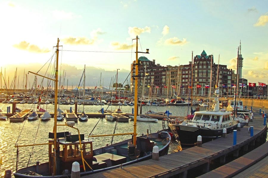 Bataviahaven gesloten voor pleziervaart