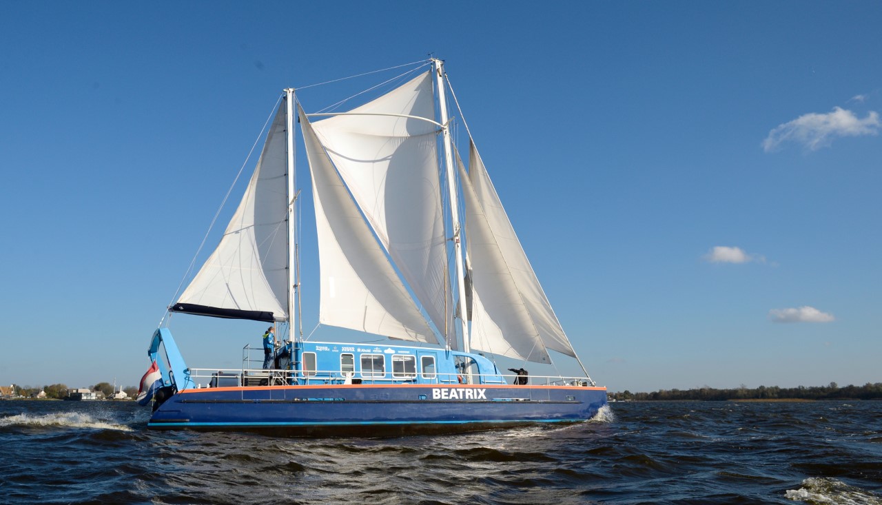 Zeilers met een beperking varen 24 uurs race