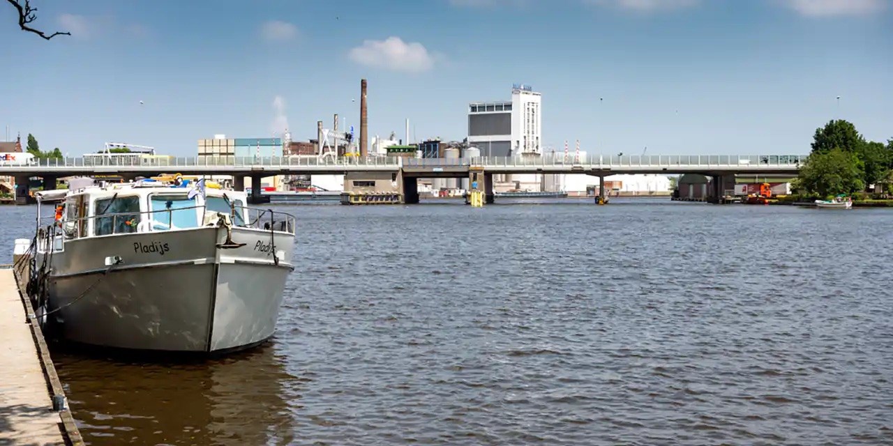 Schade aan Coenbrug groot maar te herstellen