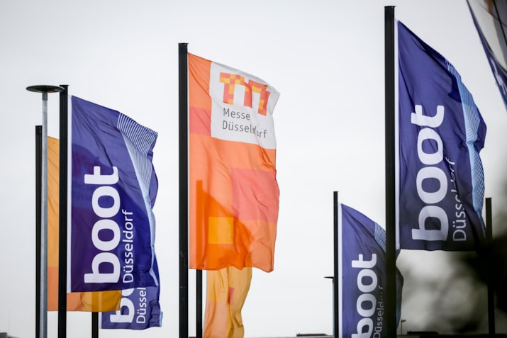 boot_Fahnen