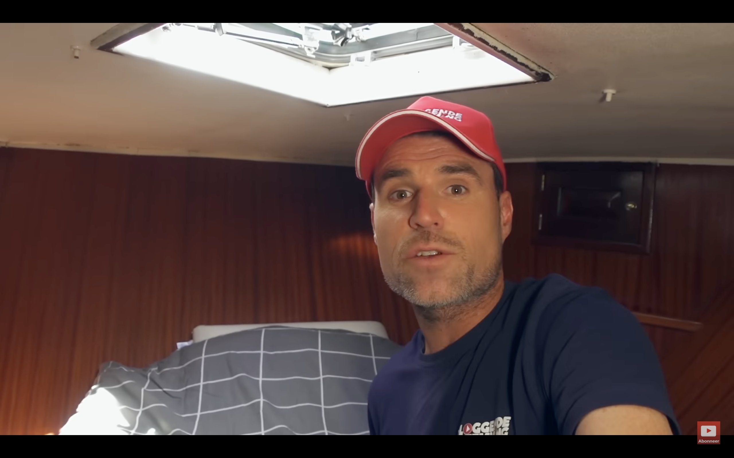 Vlogger Kees blij met nieuw dekluik 